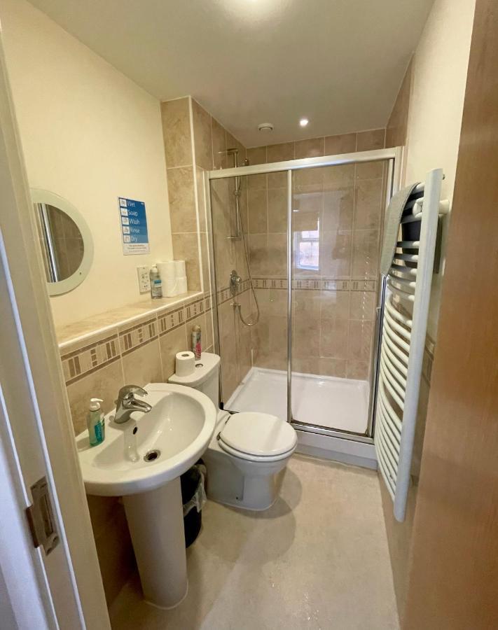 Entire Town Centre 2 Bedroom Apartment Very Close To Beach Bournemouth Exterior photo